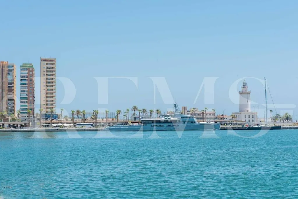 Comfortable Apartment In The Center By Rems Málaga