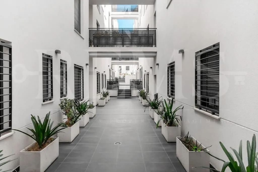 Comfortable Apartment In The Center By Rems Málaga